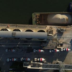 Visite guidée d’une centrale à béton au Port d’Ivry