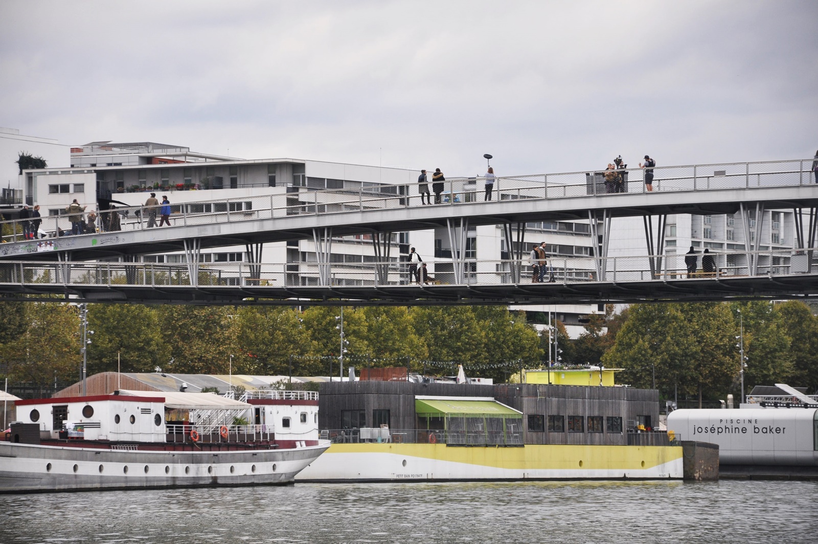 passerelle pietonne bibliotheque nationale france paris