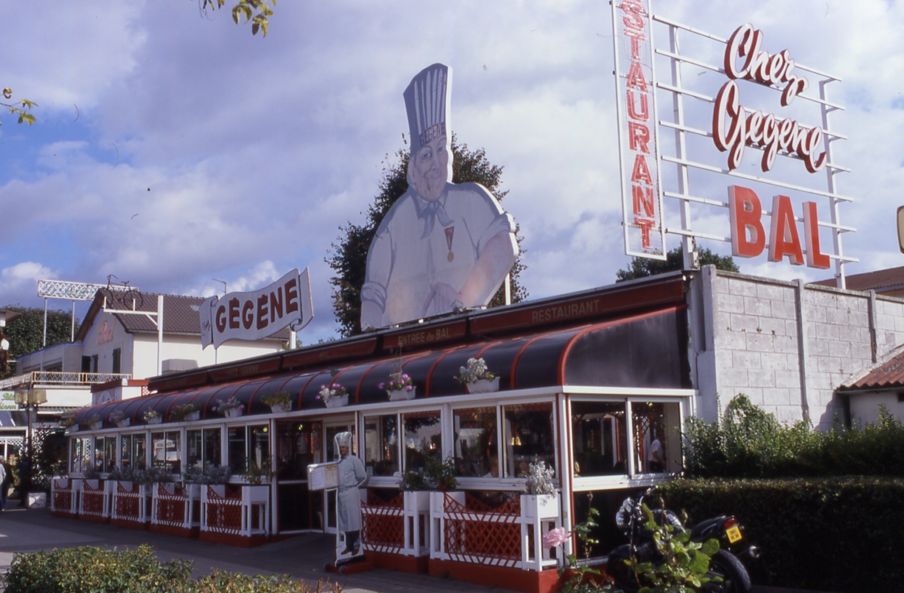 Restaurant Bord De Marne Joinville Le Pont Salle de Séminaire CHEZ GÉGÈNE à JOINVILLE-LE-PONT : Val-de-Marne Tourisme