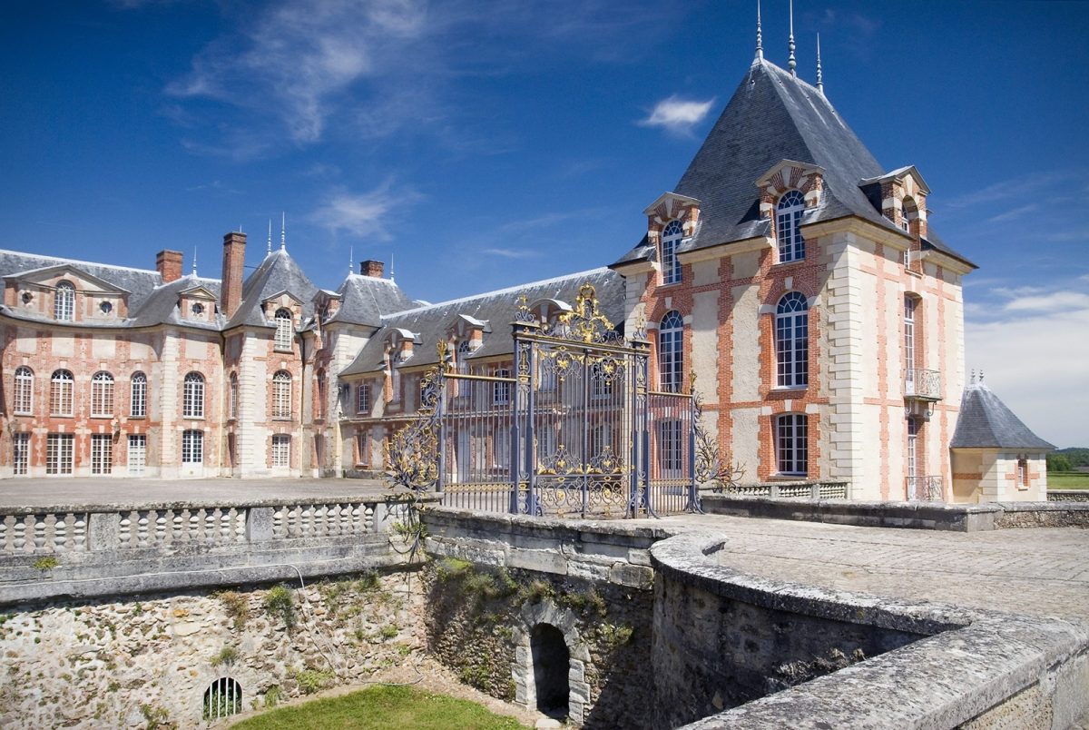 facade entree chateau grosbois boissy saint leger