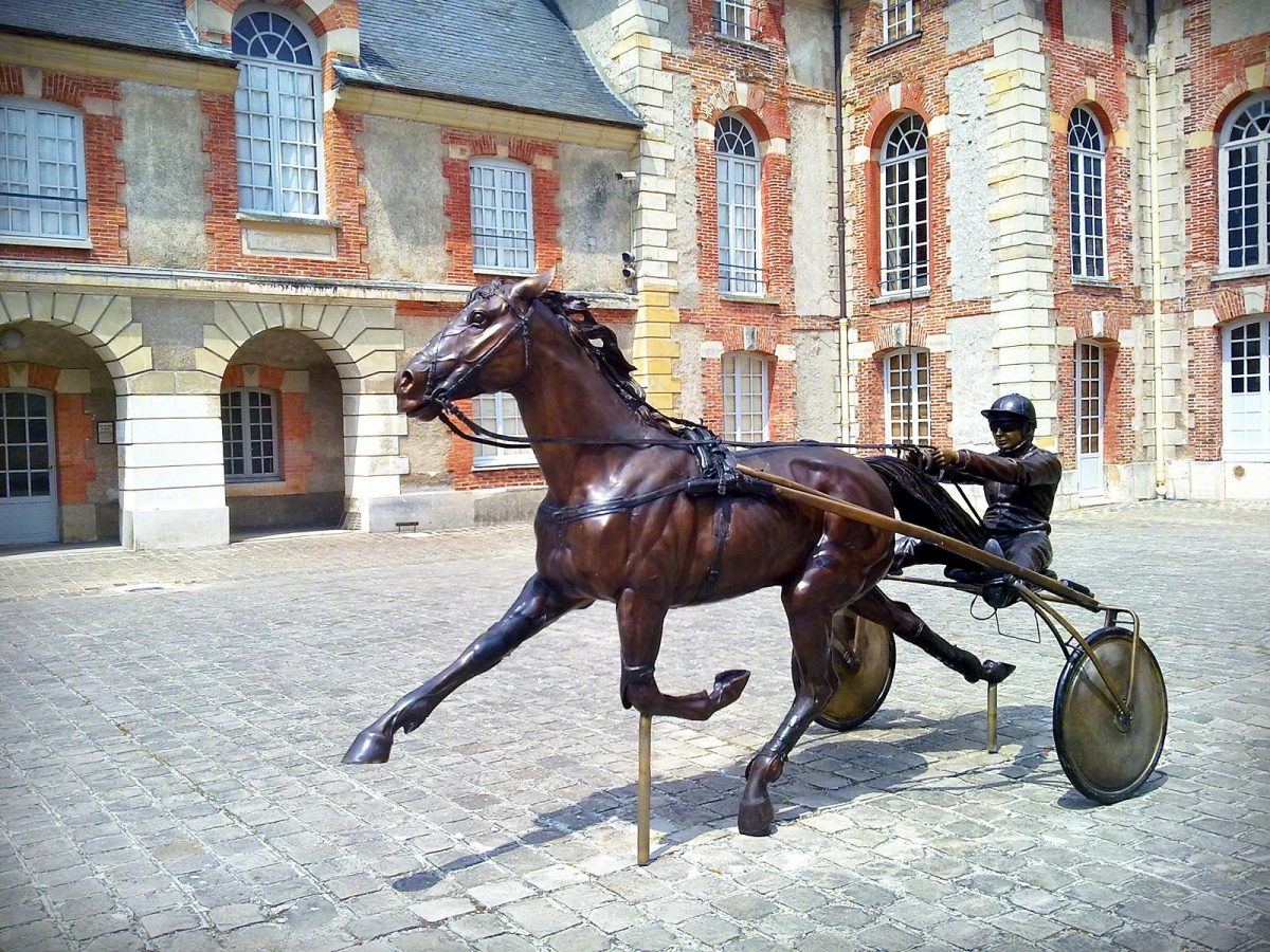 statue musee trot cheval chateau grosbois