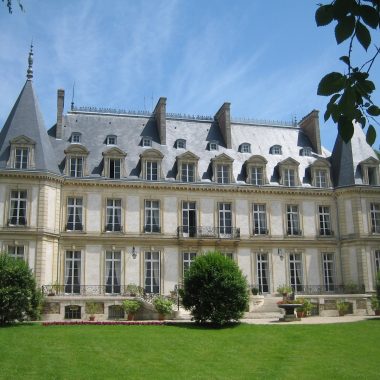 facade chateau santeny