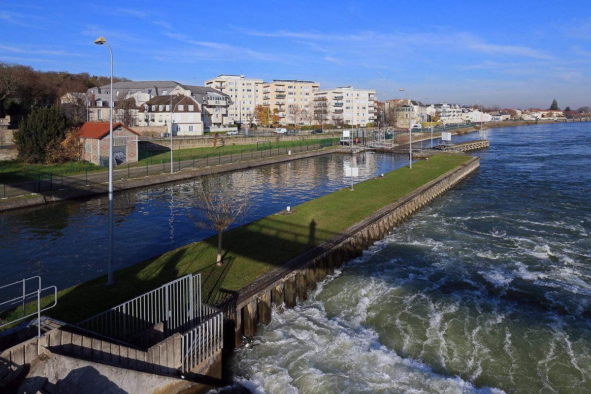 barrage ecluse ablon vigneux seine