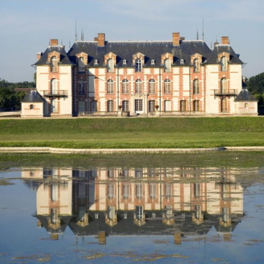 Façade du Château de Grosbois