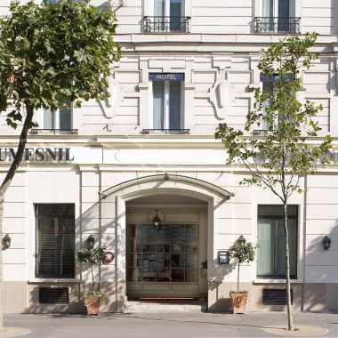 HÔTEL DAUMESNIL VINCENNES