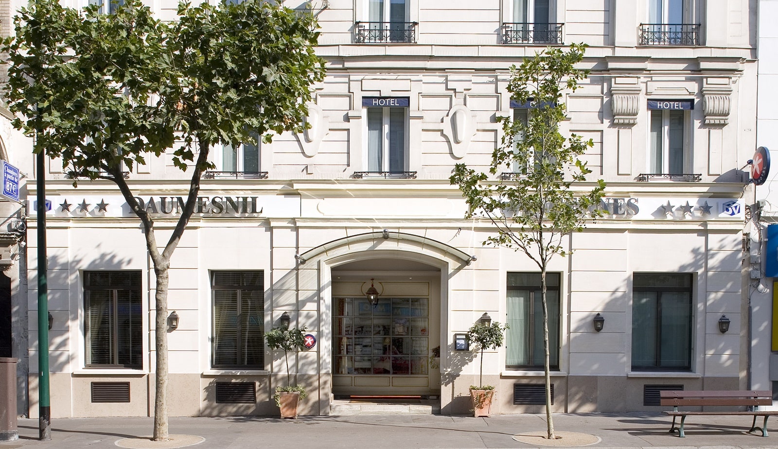 Hotel-Daumesnil-Vincennes-1