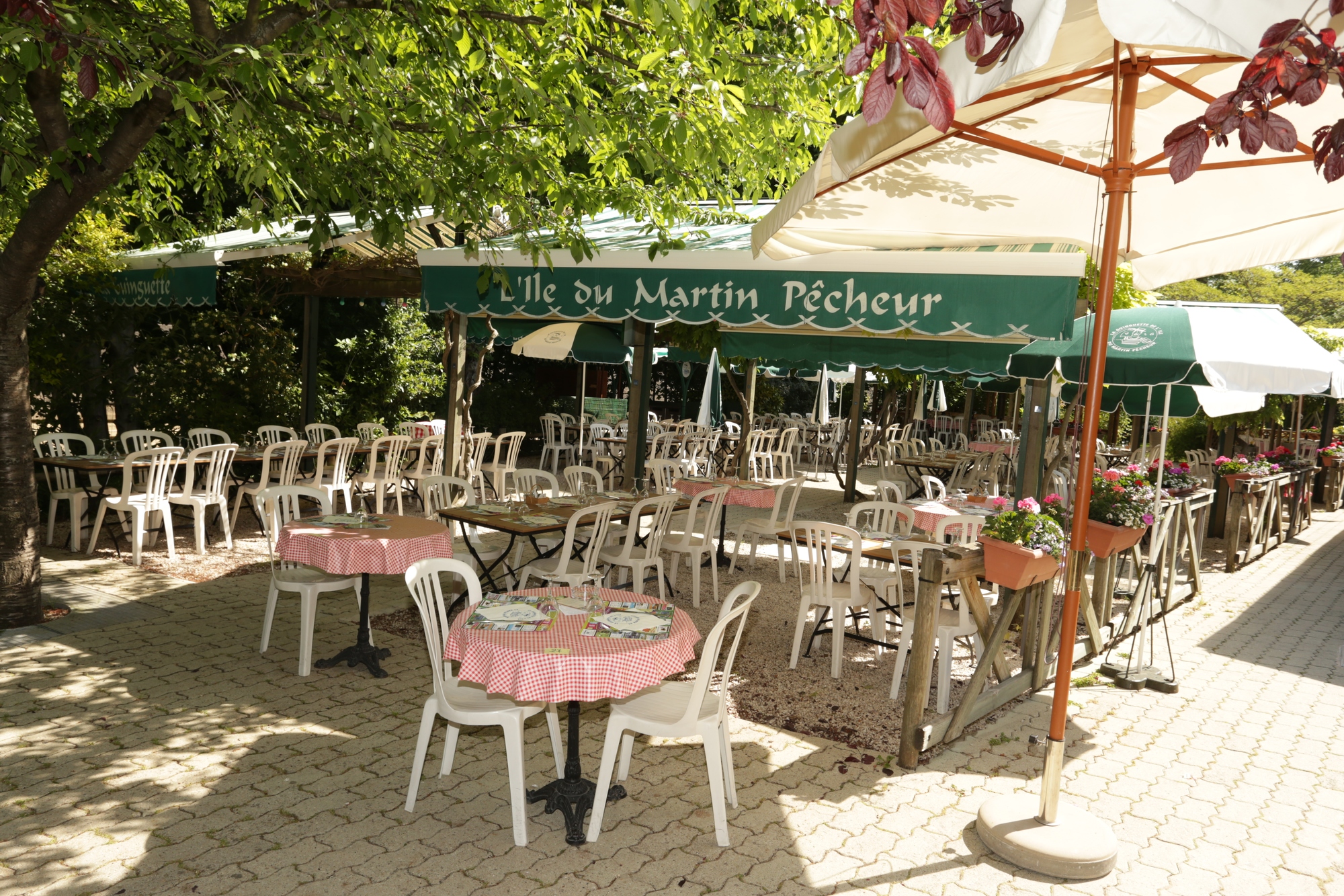 Guinguette La Guinguette De L Ile Du Martin Pecheur A Champigny Sur Marne Val De Marne Tourisme