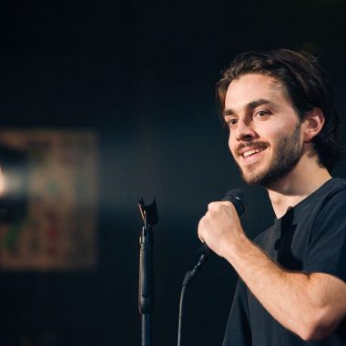 Panayotis Pascot – Entre les deux