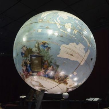 A 4 mains : Les Globes de Louis XIV à la BnF pour les enfants