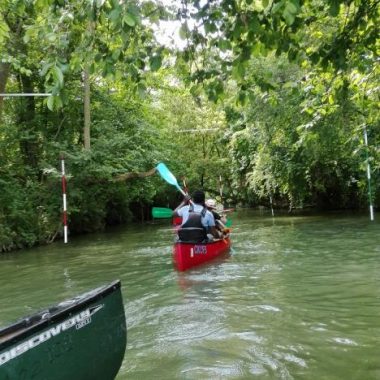 Balade en canoë et visite d’un atelier de restauration de bateaux anciens