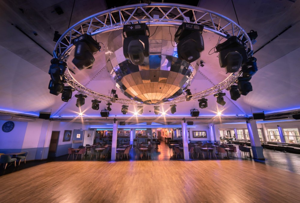 NOUVEAU CHALET DU LAC