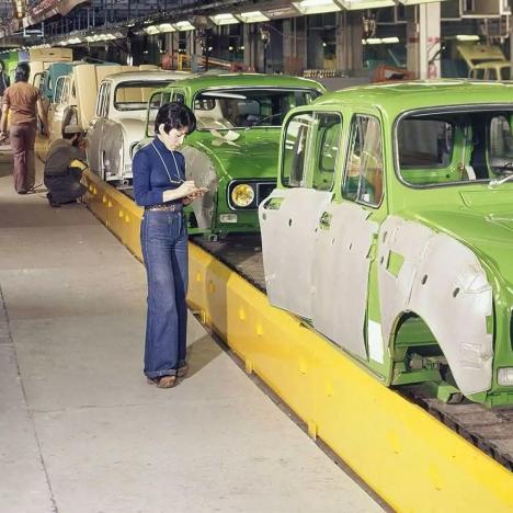 Conférence  « processus complet de la fabrication d’une R4 dans la décennie 70 »