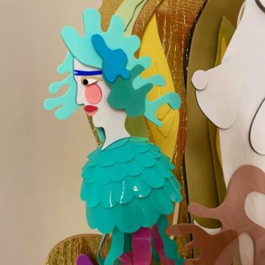 Eugénie Modaï : Voyage immersif dans la Cour des Merveilles