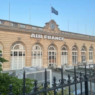 Les mystères de la gare des Invalides