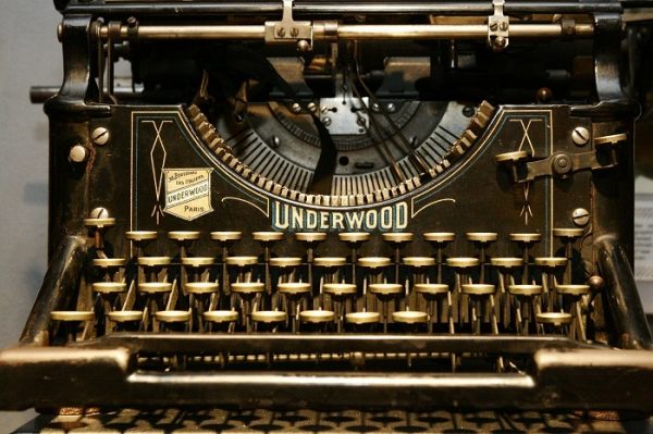 machine-ecrire-musee-resistance-champigny-sur-marne-paint