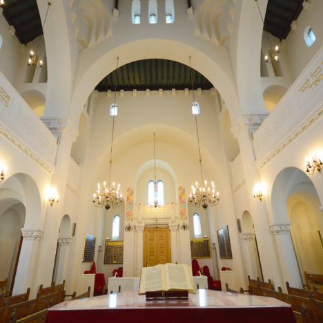 La Synagogue de Boulogne  : Un havre de paix et de lumière - 0